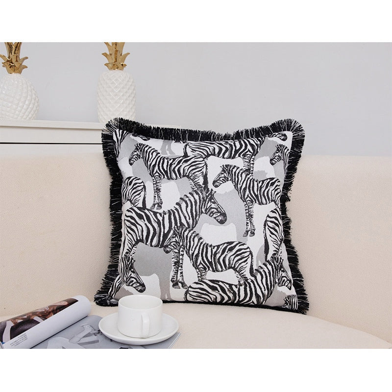 Sofakissenbezug mit Stickerei | LuxeStyle