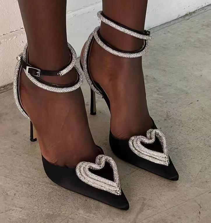 Elegante Herz-Rhinestone-Sandalen – Bild 17 | LuxeStyle