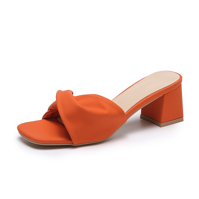 Elegante Slip-ons mit Plissee-Blockabsatz