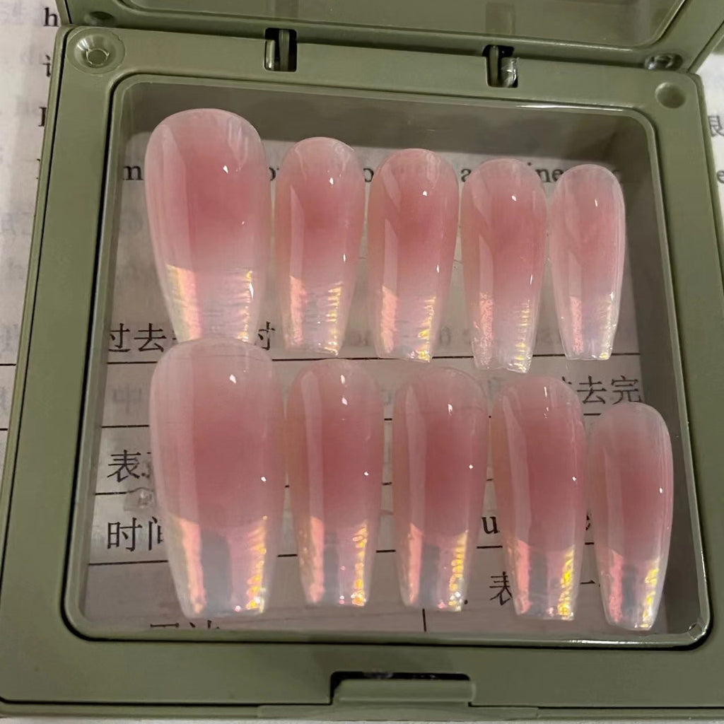 Blush Pleated French – handgemachte Fake Nails – Bild 4 | LuxeStyle