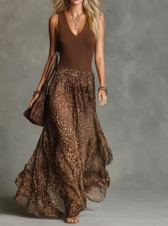 Leoparden-Maxikleid mit V-Ausschnitt