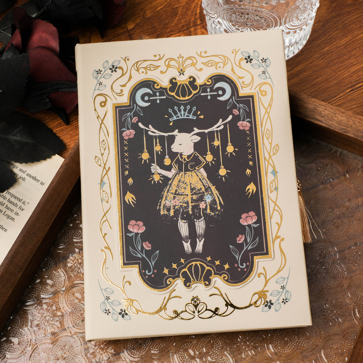 Retro Notizbuch im Gothic-Stil – Bild 2 | LuxeStyle