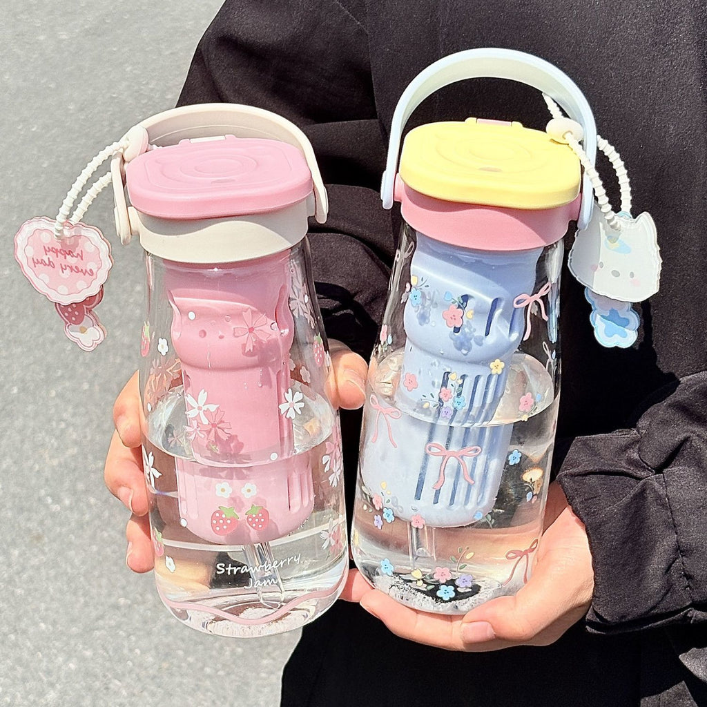 Glasbecher mit Teeinfüser