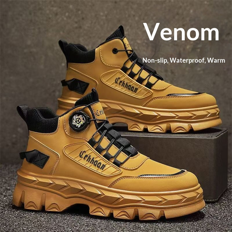 Sportliche Outdoor Boots mit leichter Erhöhung