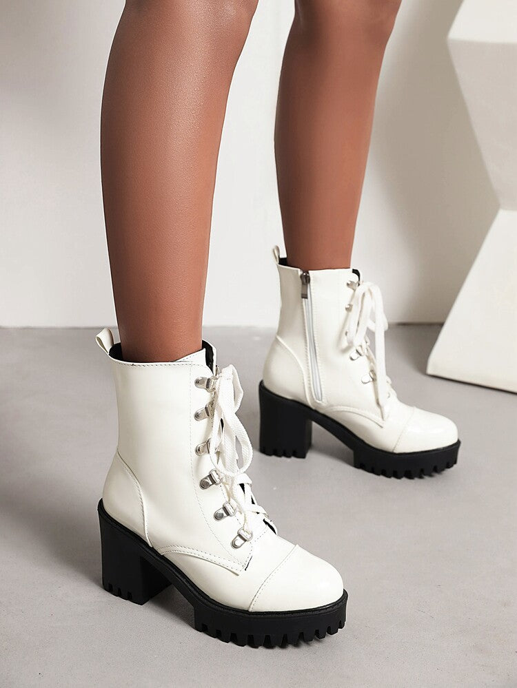 Patent-Leder Reitstiefel mit Absatz