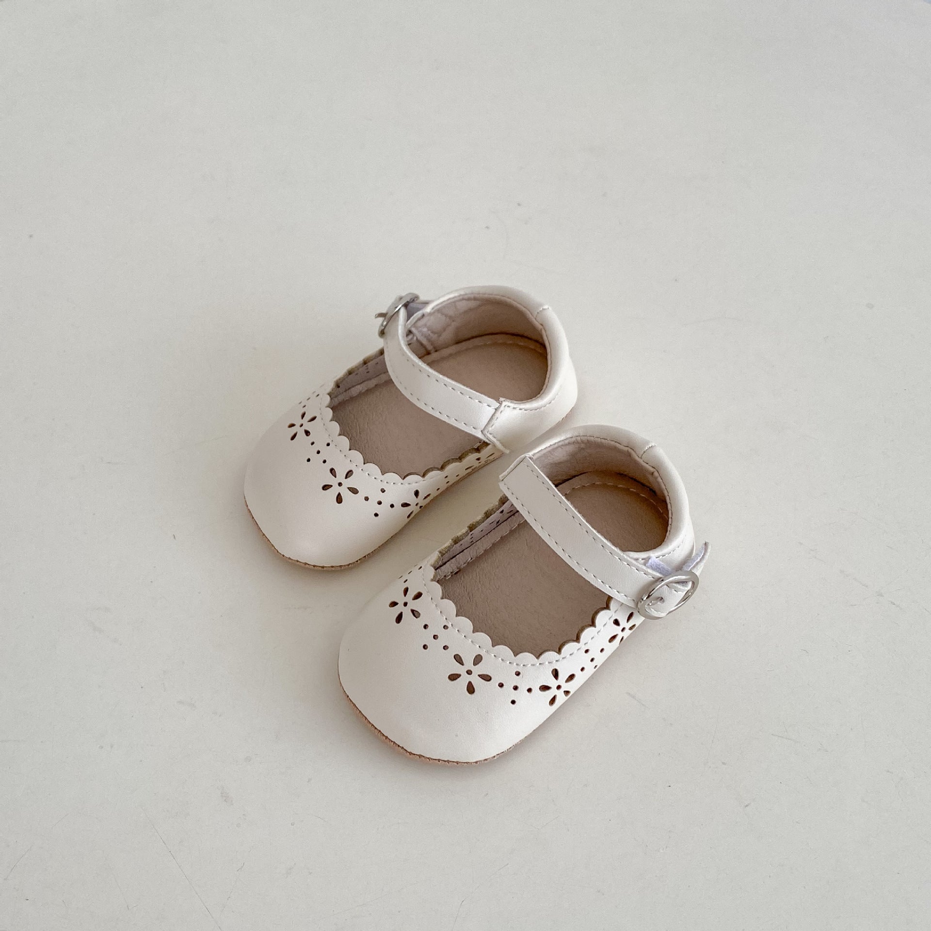 Weiche, atmungsaktive Kinderschuhe