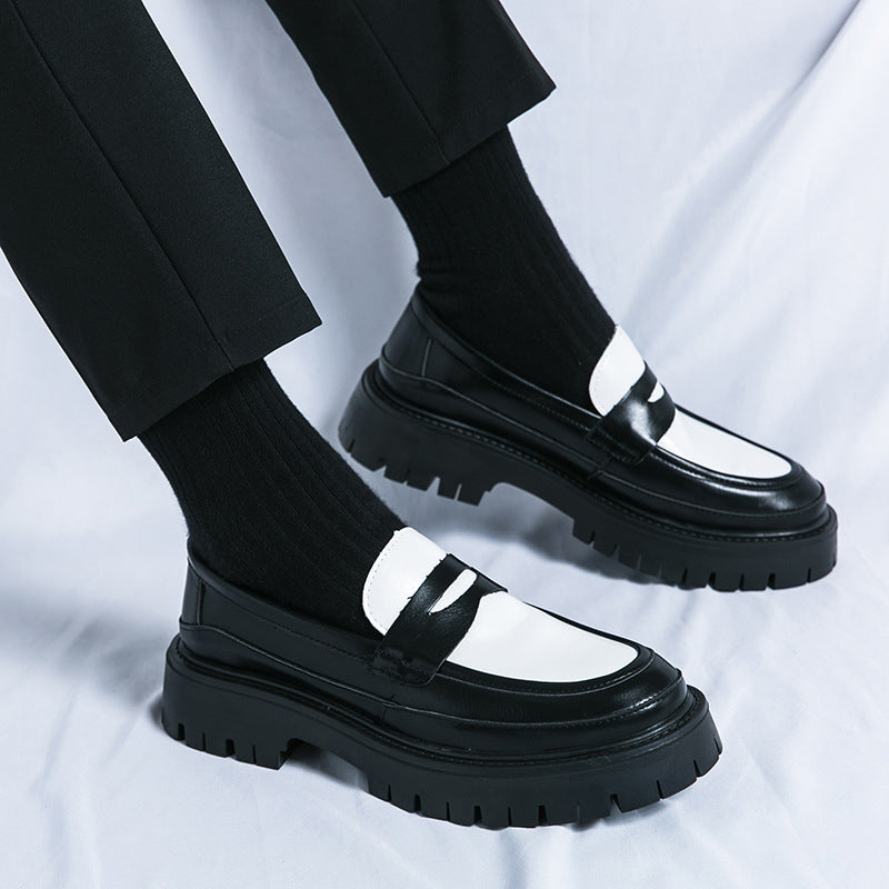 Britische Herrenschuhe mit dicker Sohle