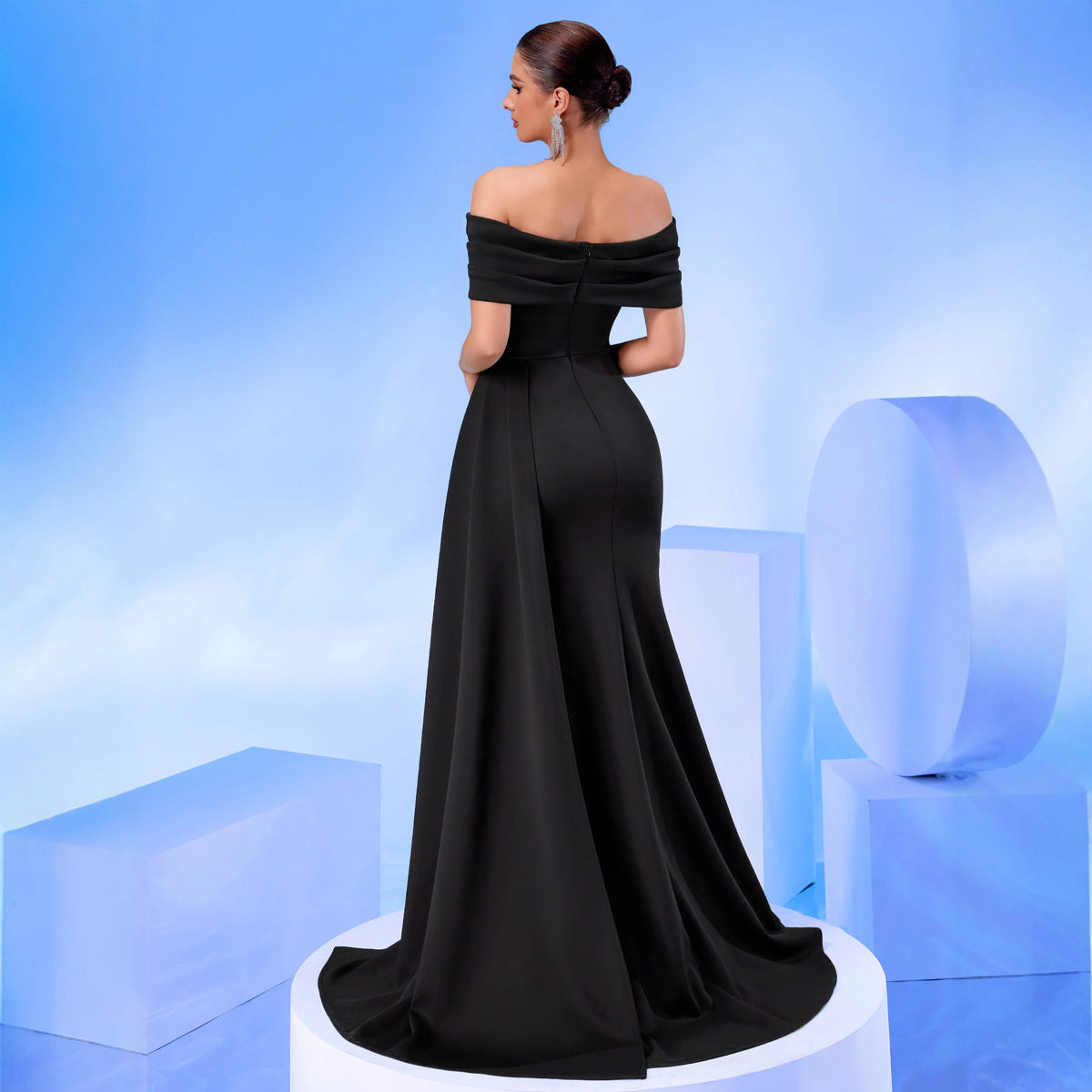 Elegantes Satin-Abendkleid mit One-Shoulder-Träger – Bild 6 | LuxeStyle