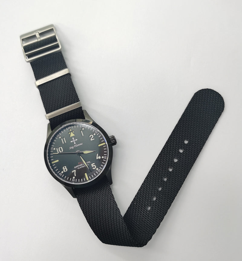 Fashion-Sportuhr mit Edelstahl- und Nylonarmband – Bild 3 | LuxeStyle