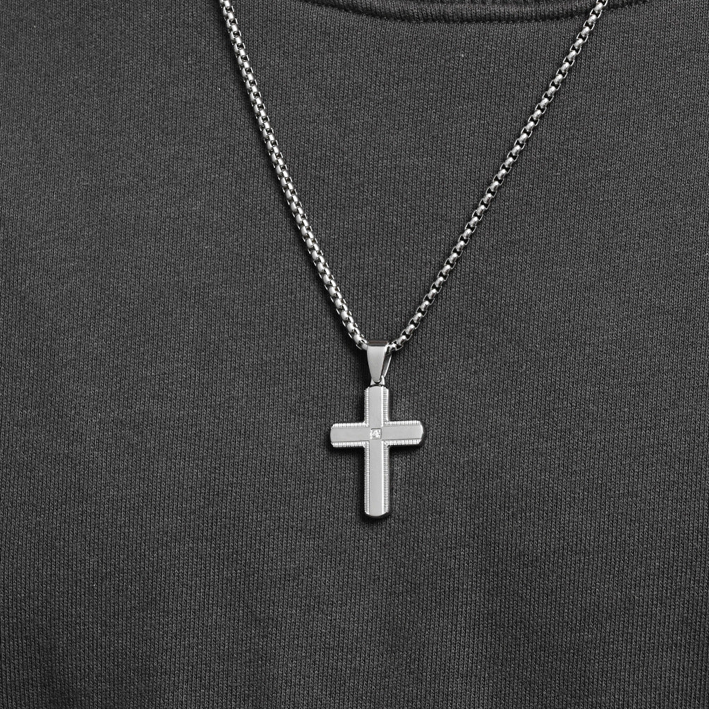 Halskette mit Kreuz-Anhänger aus Edelstahl – Bild 5 | LuxeStyle