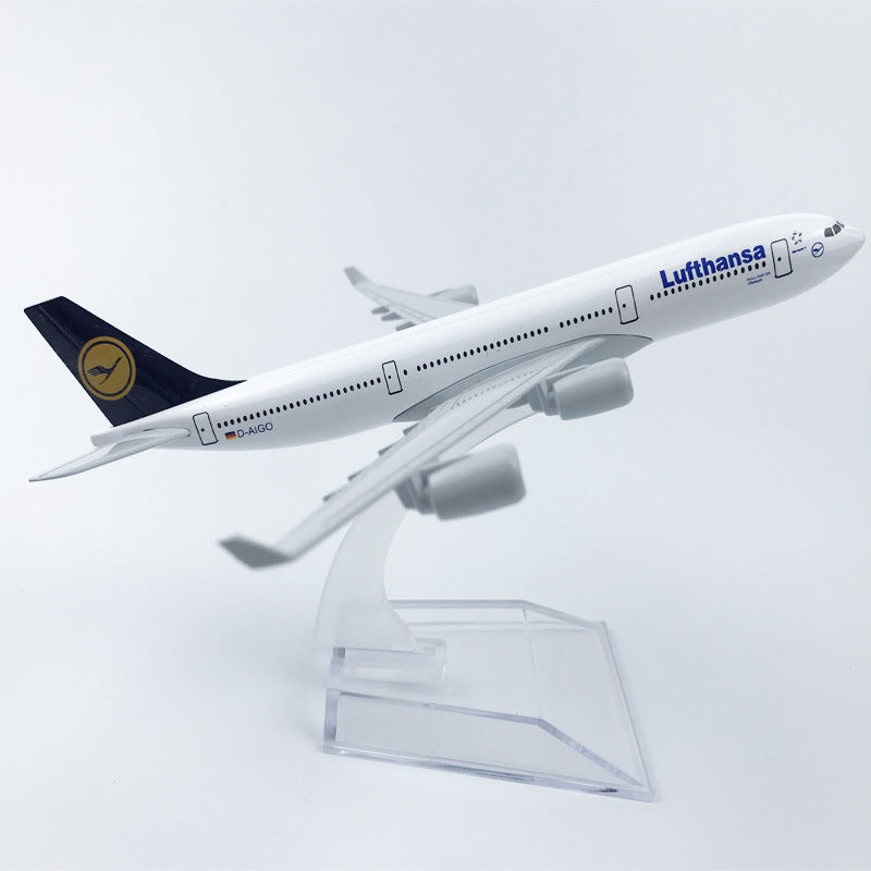 Flugzeugmodell aus Legierung (1:400) – Bild 6 | LuxeStyle