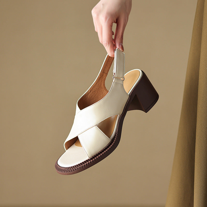 Retro-Sandalen mit Riemen und Blockabsatz – Bild 18 | LuxeStyle