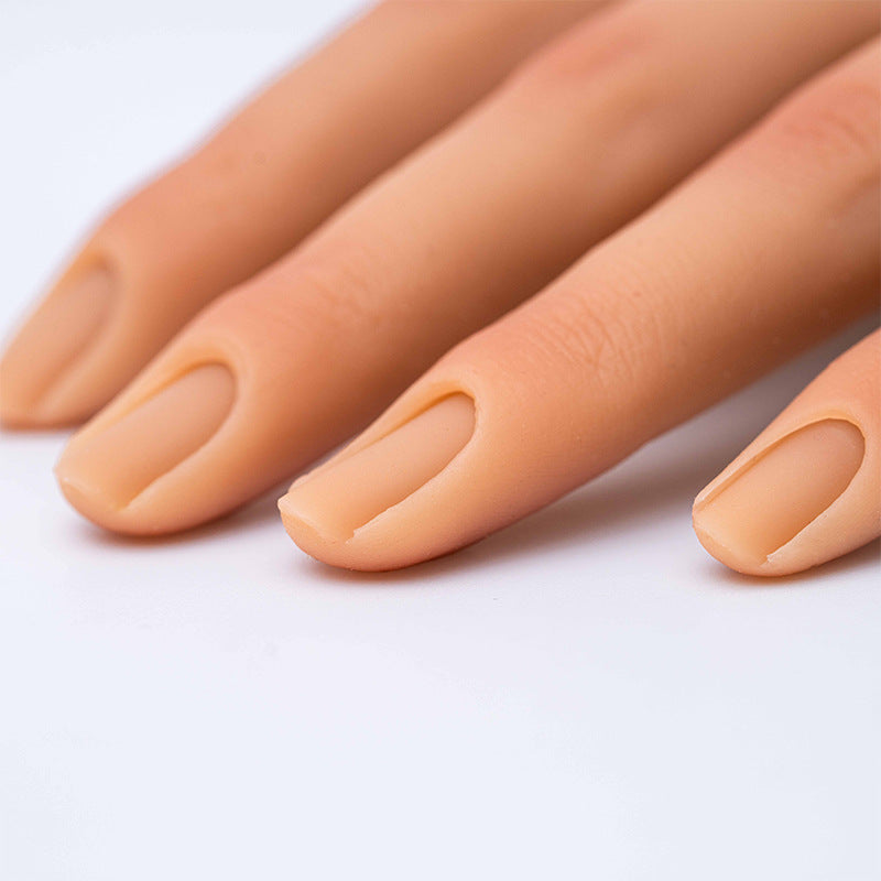 Maniküre Übungshand aus Silikon – Bild 8 | LuxeStyle