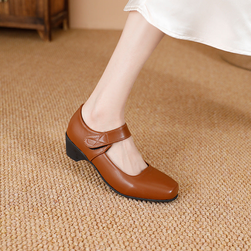 Pumps mit Klettverschluss und Chunky-Heel