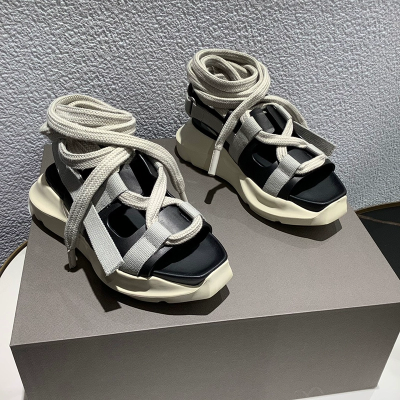 Quadratische Zehen Sandalen mit Kreuzriemen – Bild 2 | LuxeStyle