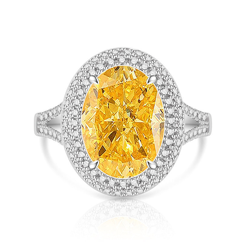 Verstellbarer Ring mit schimmerndem Zirkonia