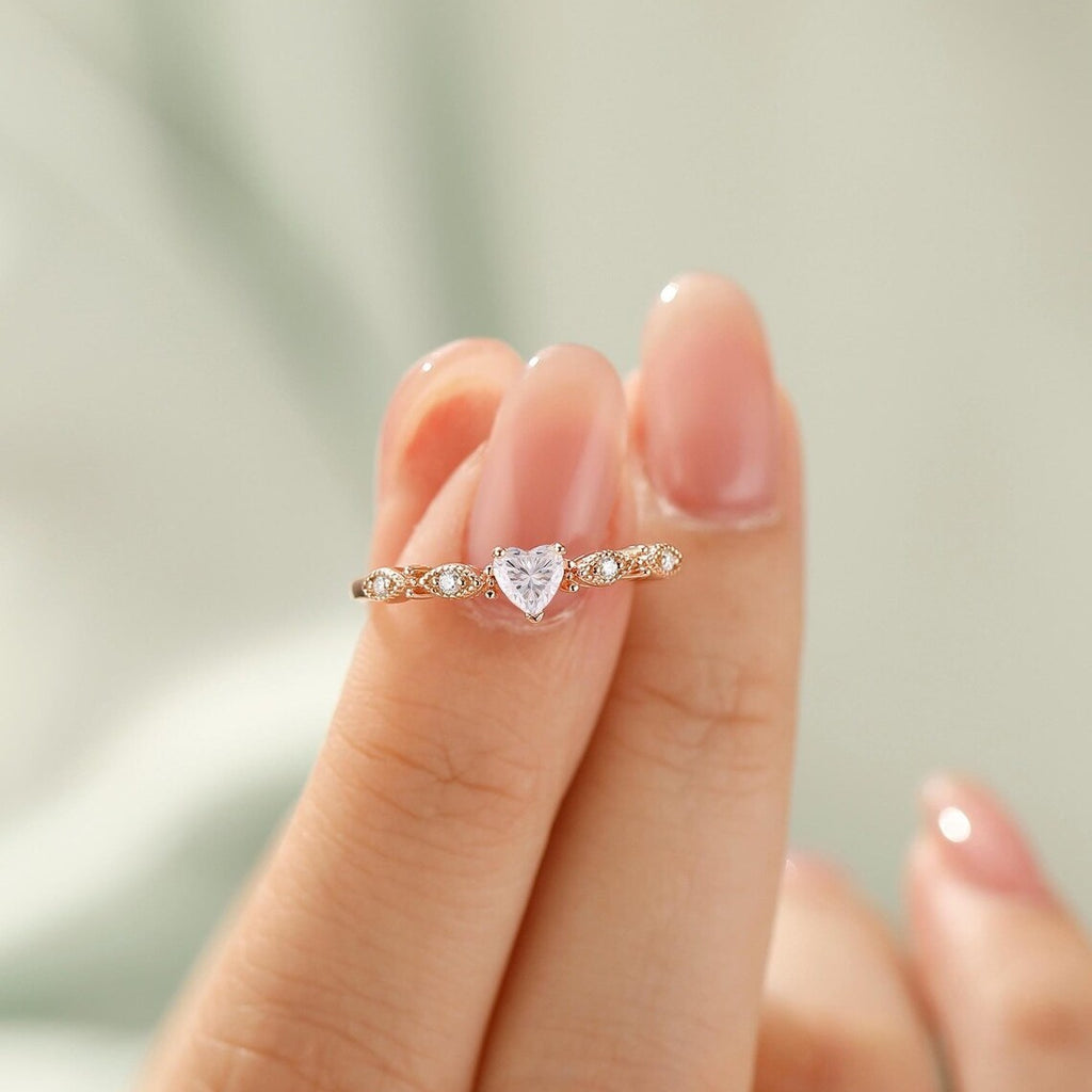 Herzförmiger Ring aus Sterlingsilber