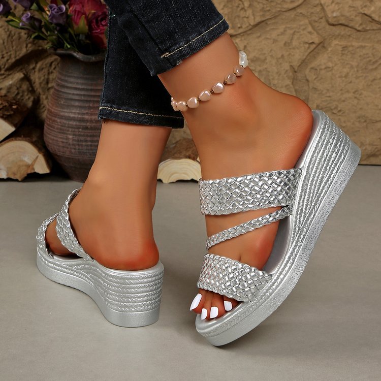 Keile Sandalen mit dicker Sohle