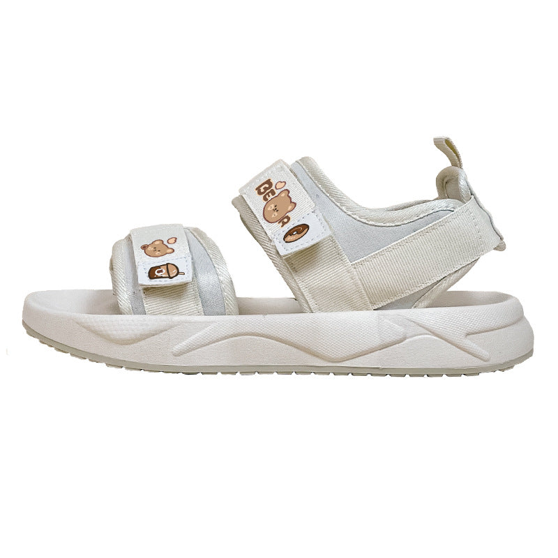 Kleine Sport-Sandalen – Bild 1 | LuxeStyle