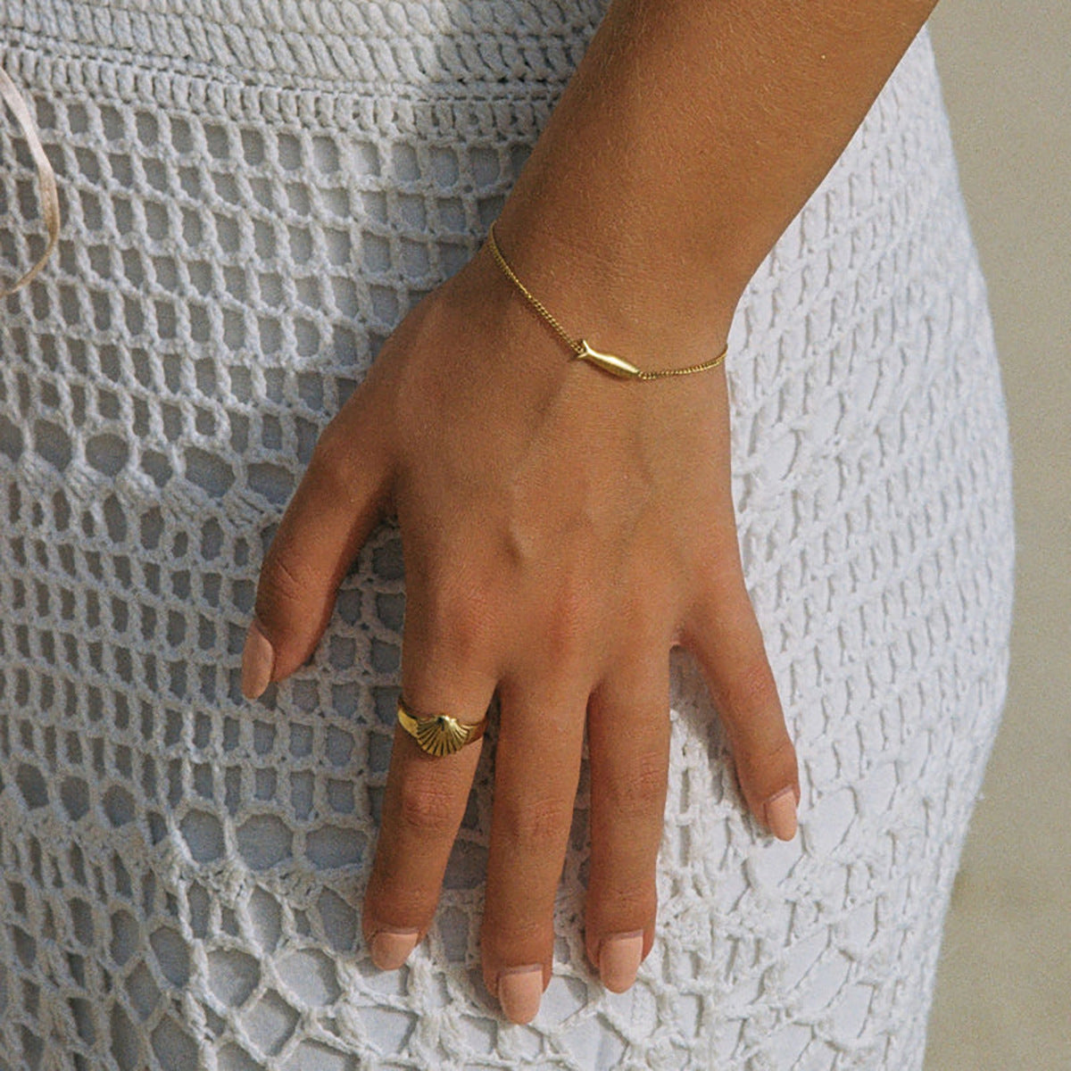 Armband Koi-Karpfen aus Edelstahl, vergoldet – Bild 5 | LuxeStyle