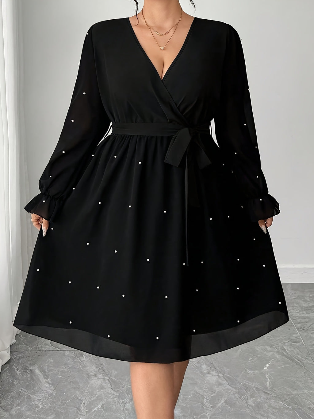 Elegantes V-Ausschnitt A-Linien Kleid