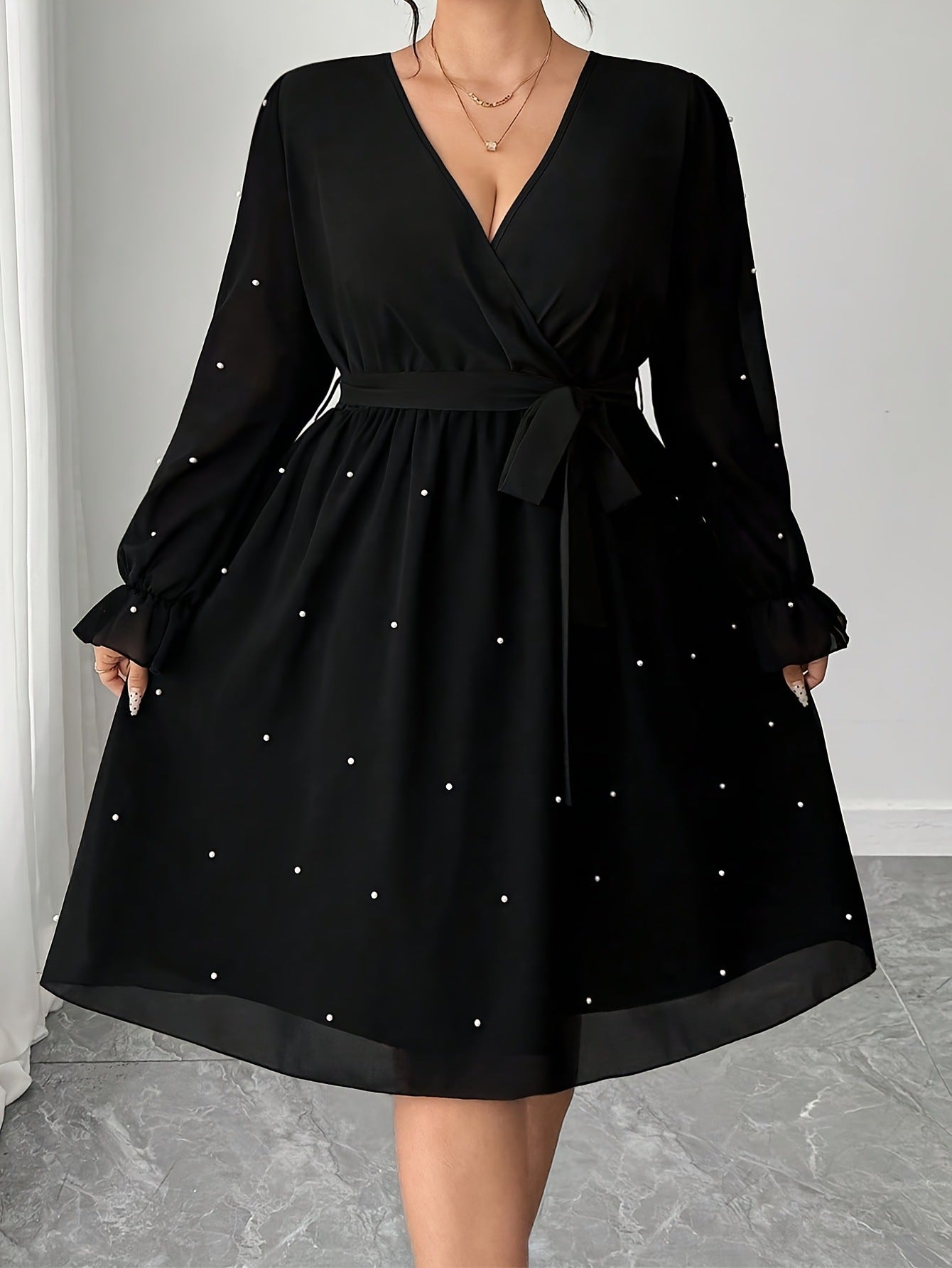 Elegantes V-Ausschnitt A-Linien Kleid