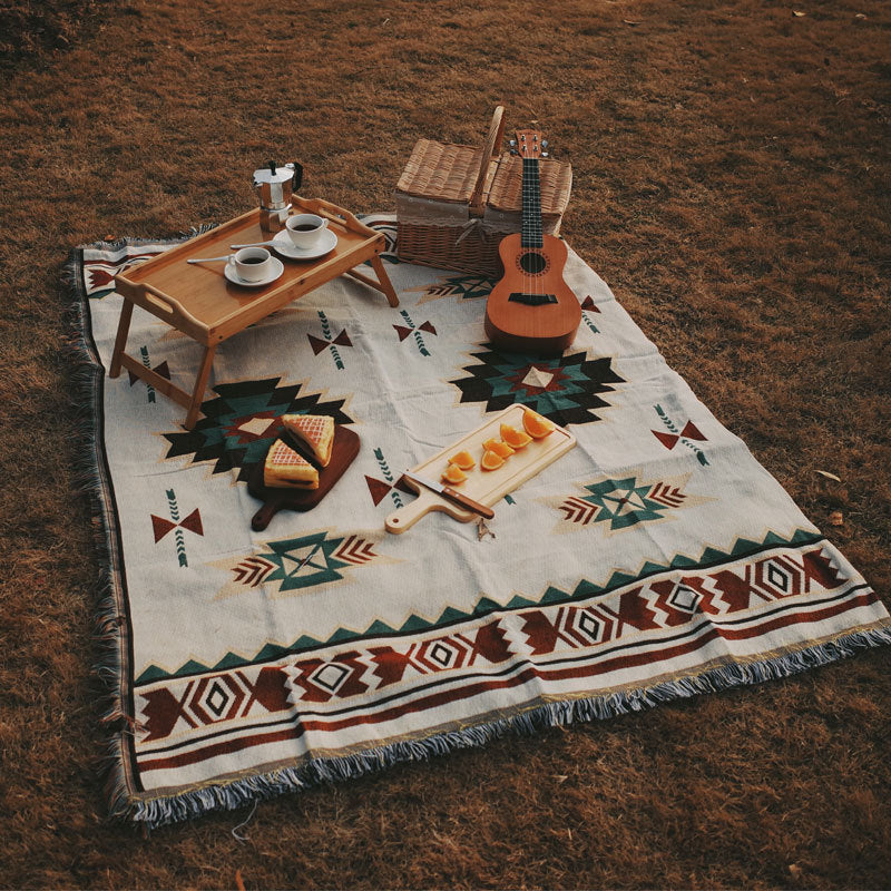 Picknickdecke im Ethno-Stil