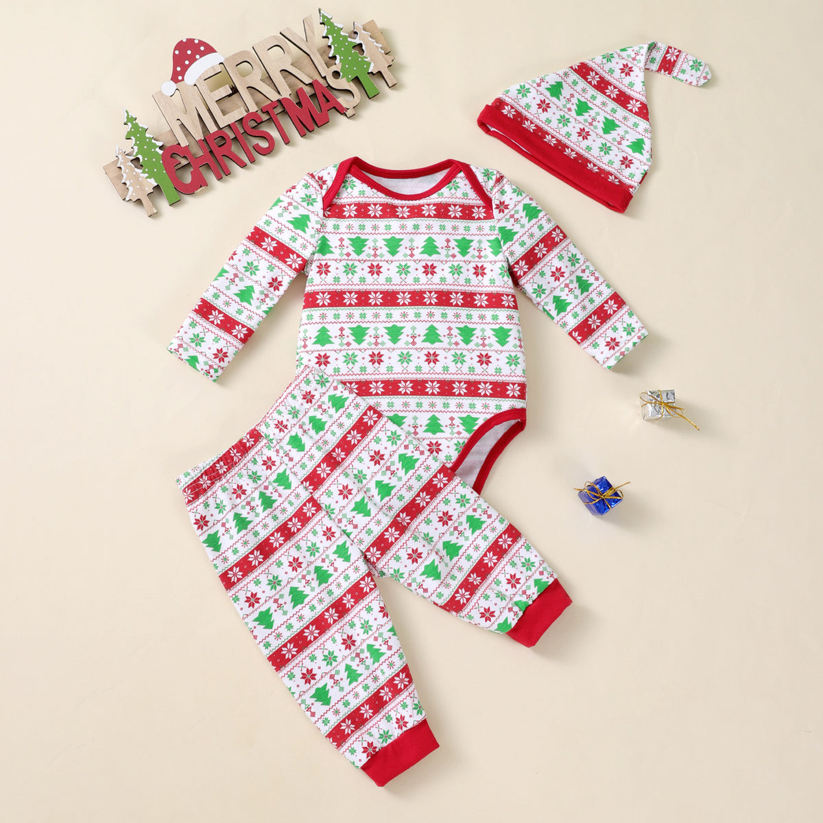 Weihnachtsbaum-Print Body mit Hose und Mütze · 3 Stück – Bild 2 | LuxeStyle