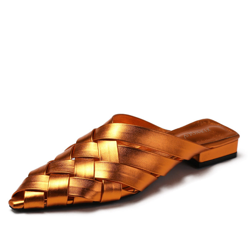 Spitzschuhe mit gewebtem Design in mehreren Farben