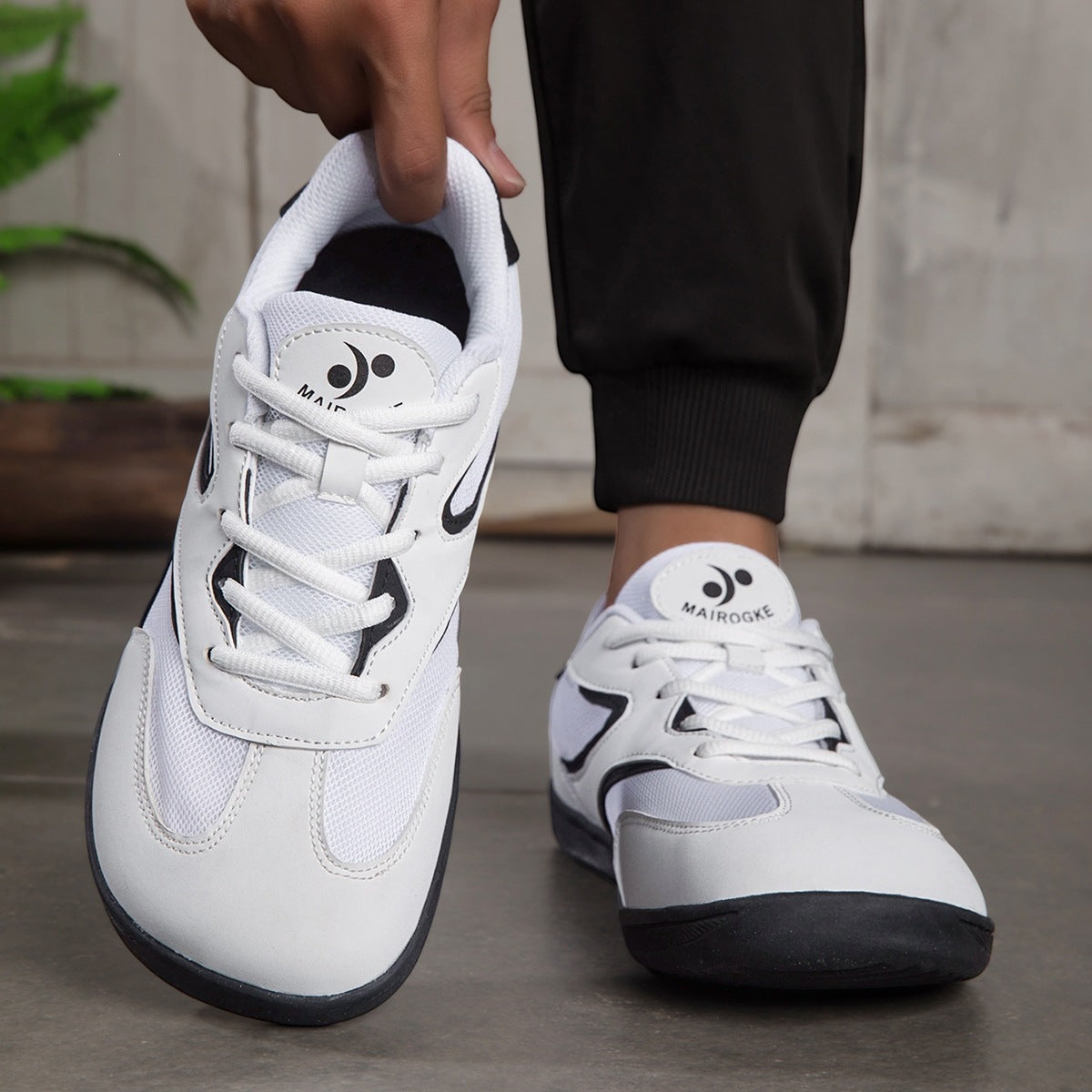 Weitgeschnittene Canvas-Sneakers für Herren