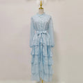 Elegantes, tailliertes Kleid mit Spitze