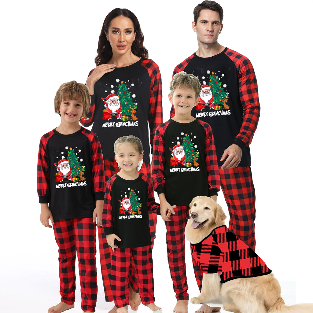 Weihnachts-Pyjama für die ganze Familie
