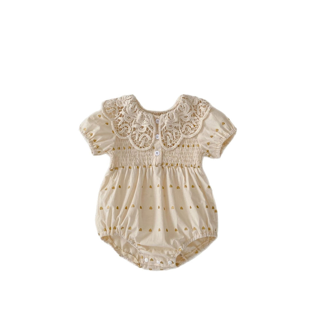 Baby-Jumpsuit mit Herzprint und Spitze