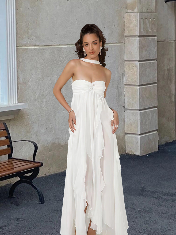 Rückenfreies Kleid