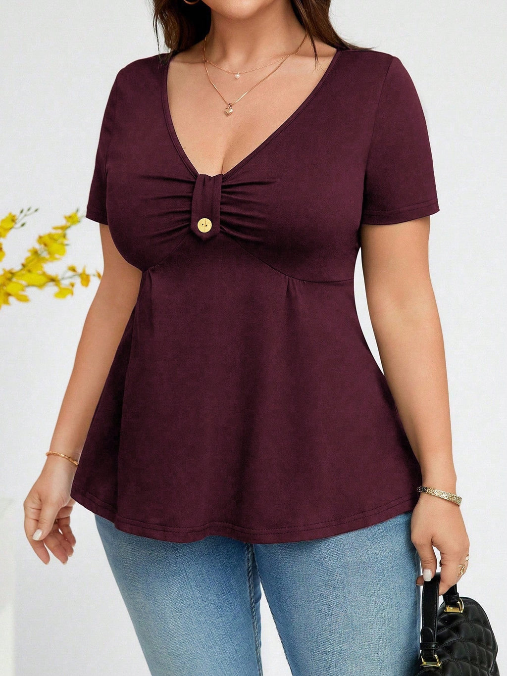 Elegantes V-Neck Top mit Schnallendetail