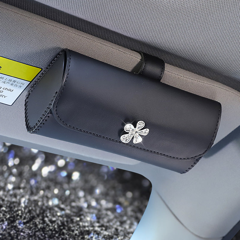 Auto Brillenetui für Sonnenblende – Bild 4 | LuxeStyle