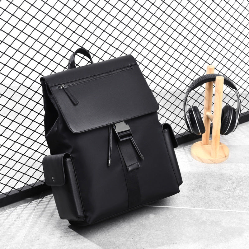 Grosser Rucksack für Businessreisen – Bild 7 | LuxeStyle