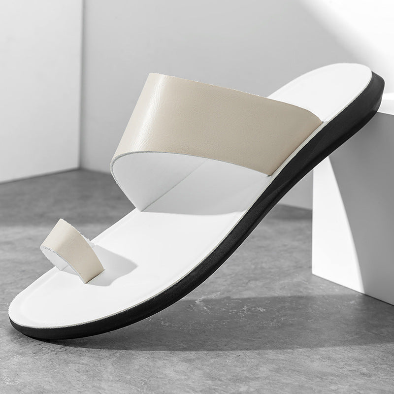 Minimalistische Übergrössen-Sandalen