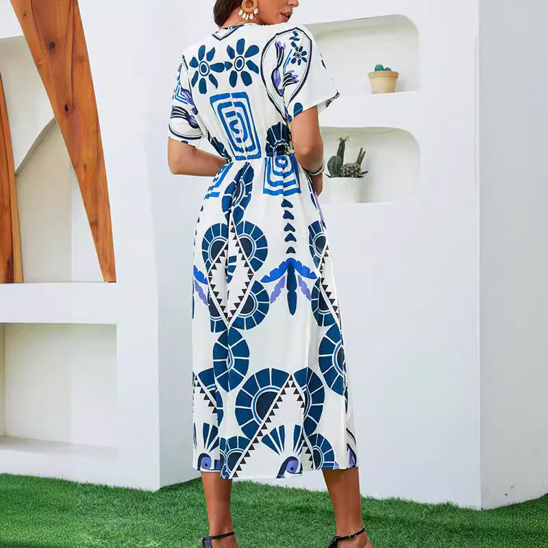 Geometrisches Maxikleid mit kurzen Ärmeln – Bild 2 | LuxeStyle