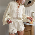 Pyjama-Set aus Eisseide mit Spitze
