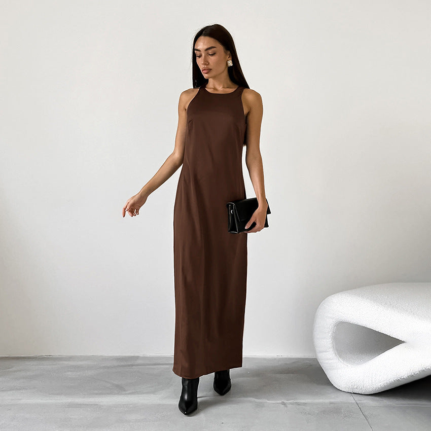 Elegantes Satin-Kleid mit geradem Schnitt