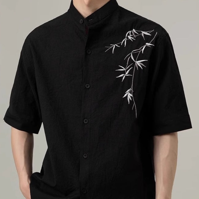 Leichtes Kurzarm-Shirt mit Blumenmuster