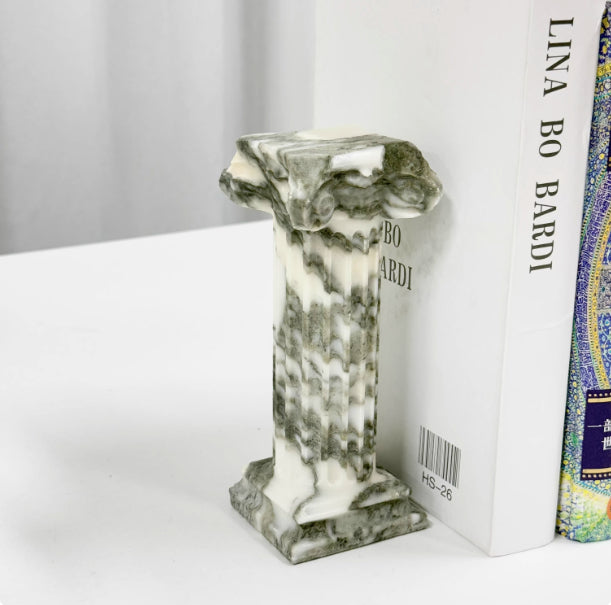 Römische Säulen-Ornamente aus Marmor | LuxeStyle