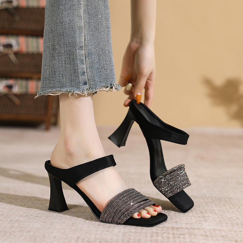 Damen Pantoletten mit Chunky-Absatz