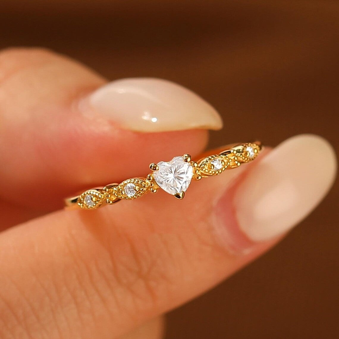 Herzförmiger Ring aus Sterlingsilber