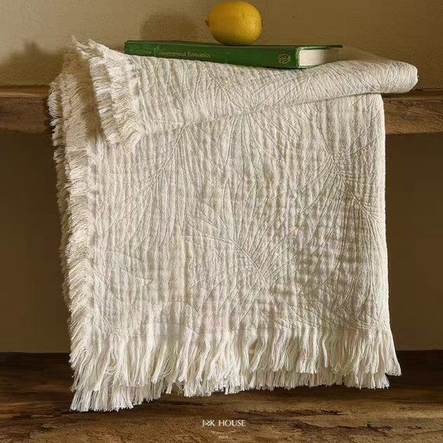 Dickgewebte Vier-Lagen-Jacquard-Decke mit Fransen