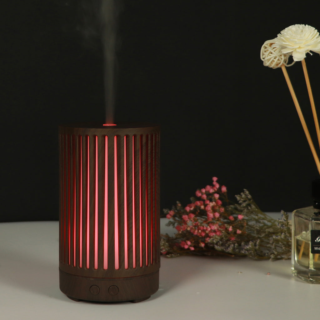 Aroma Diffuser mit Holzmaserung und LED-Licht – Bild 3 | LuxeStyle