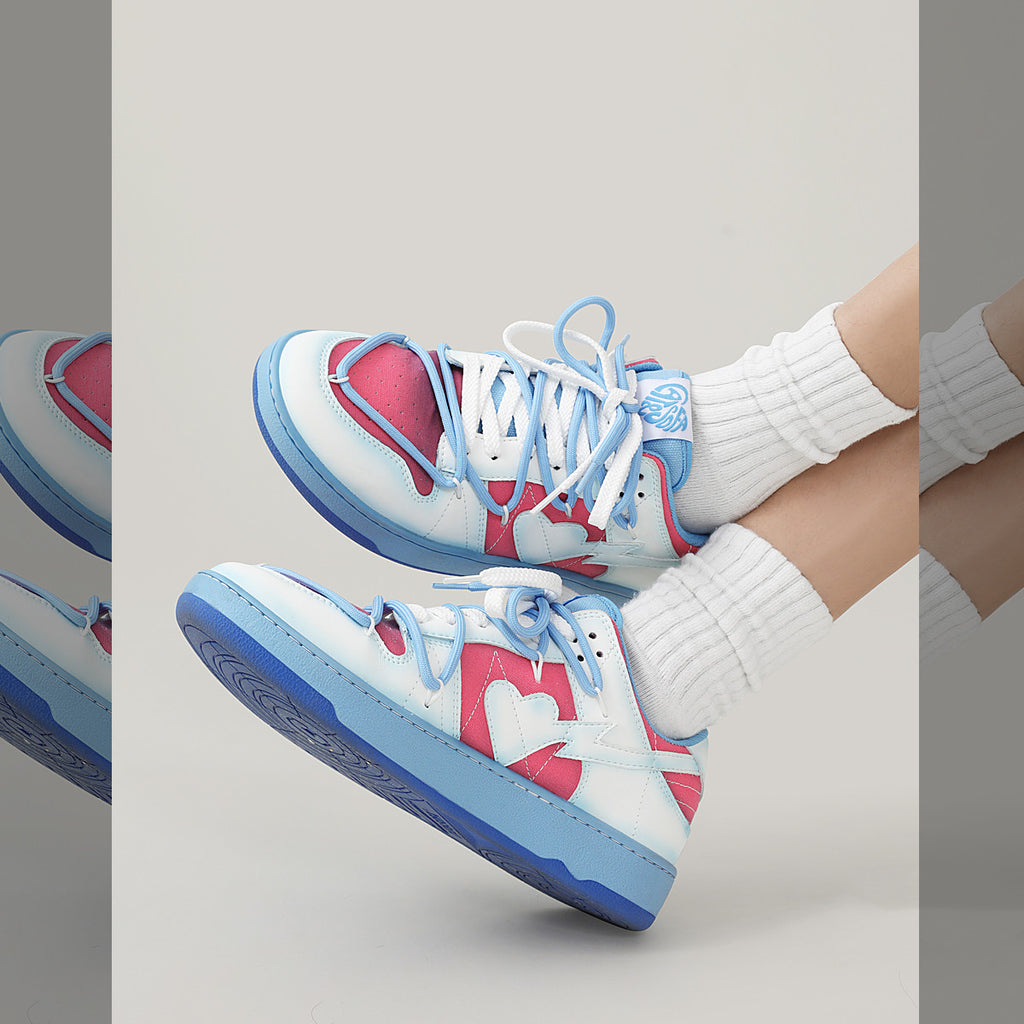 Unisex Sportschuhe mit Herz-Riemen – Bild 2 | LuxeStyle