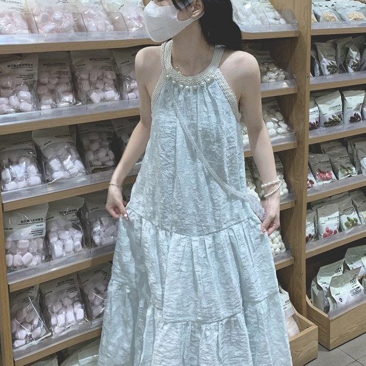 Perlenbesetztes Neckholder-Kleid