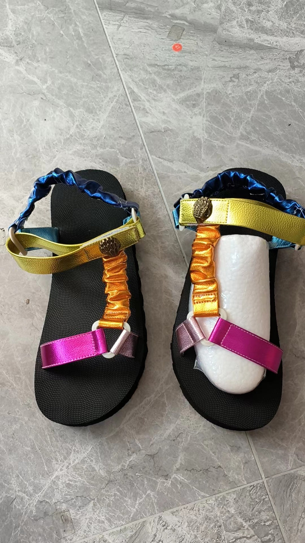 Ethno-Sandalen mit Klettverschluss und dicker Sohle – Bild 12 | LuxeStyle